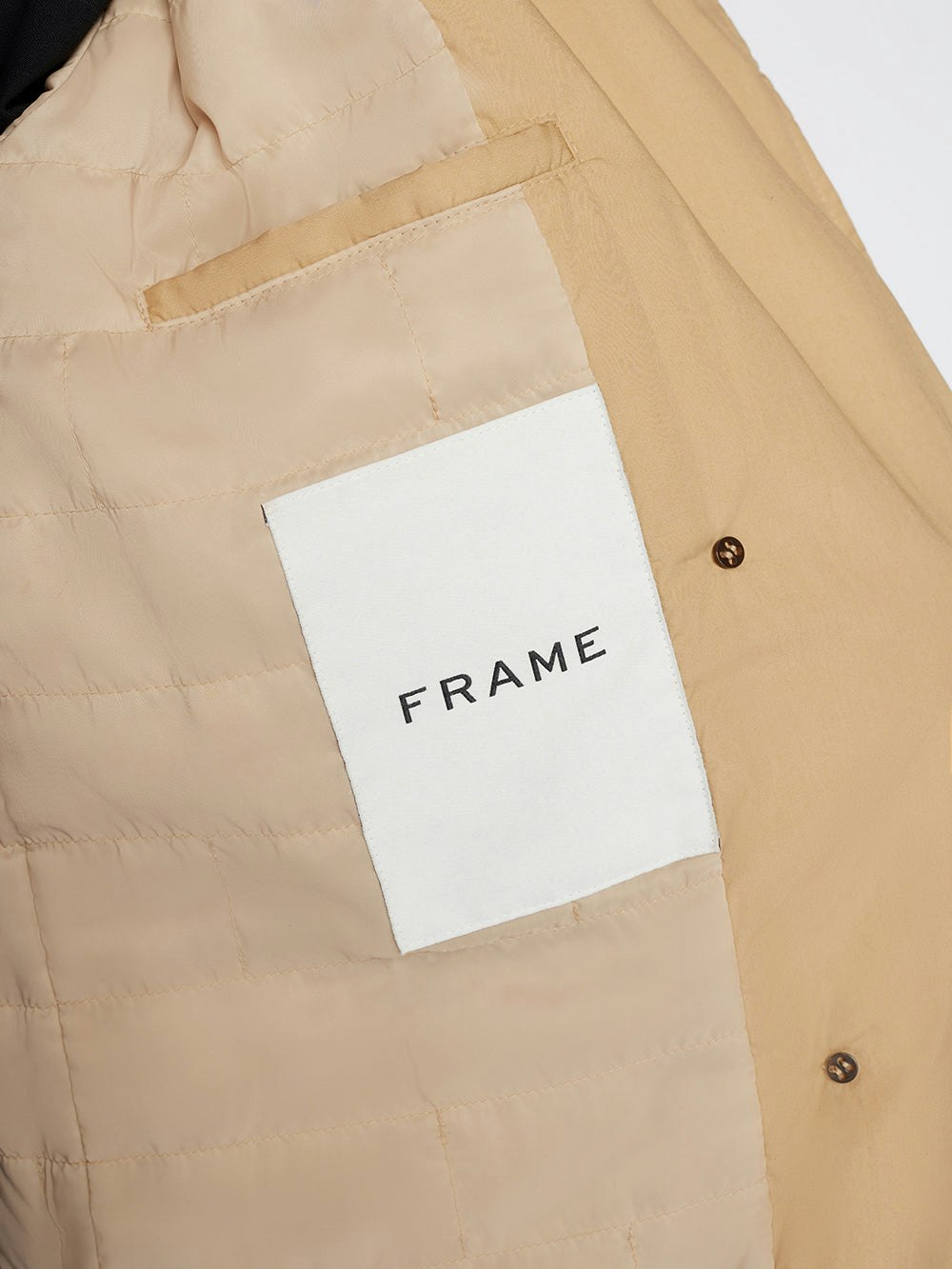 trench inside pocket view